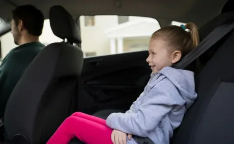 What Age Can Kids Sit In The Front Seat?