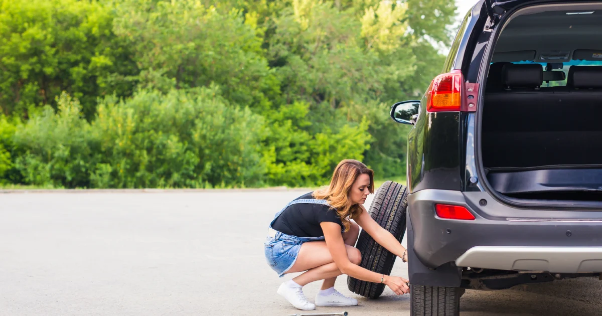 What to Be Careful About While Changing a Flat Tire